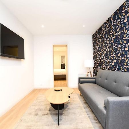 Chic Apartment - 2Br-6P - Gare Du Nord Parijs Buitenkant foto