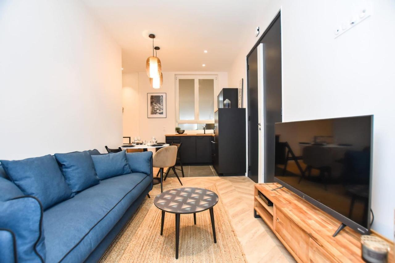 Chic Apartment - 2Br-6P - Gare Du Nord Parijs Buitenkant foto