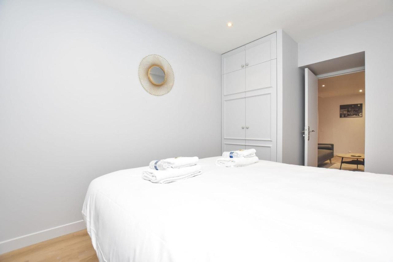 Chic Apartment - 2Br-6P - Gare Du Nord Parijs Buitenkant foto