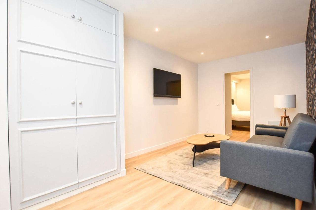 Chic Apartment - 2Br-6P - Gare Du Nord Parijs Buitenkant foto