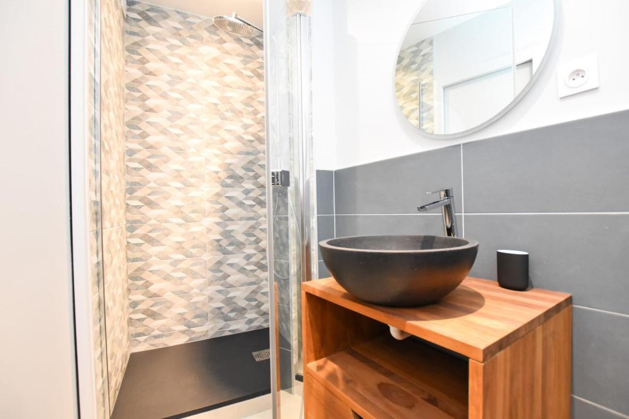 Chic Apartment - 2Br-6P - Gare Du Nord Parijs Buitenkant foto
