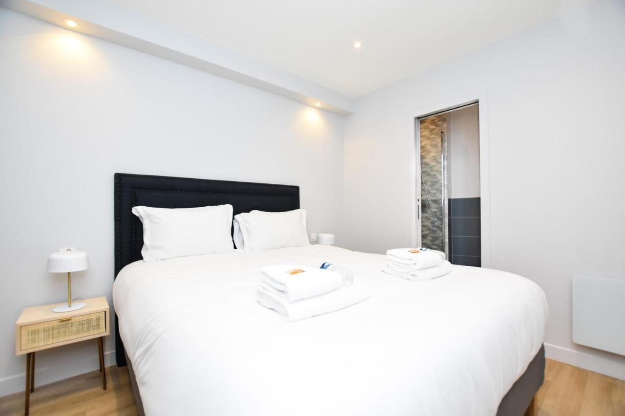 Chic Apartment - 2Br-6P - Gare Du Nord Parijs Buitenkant foto